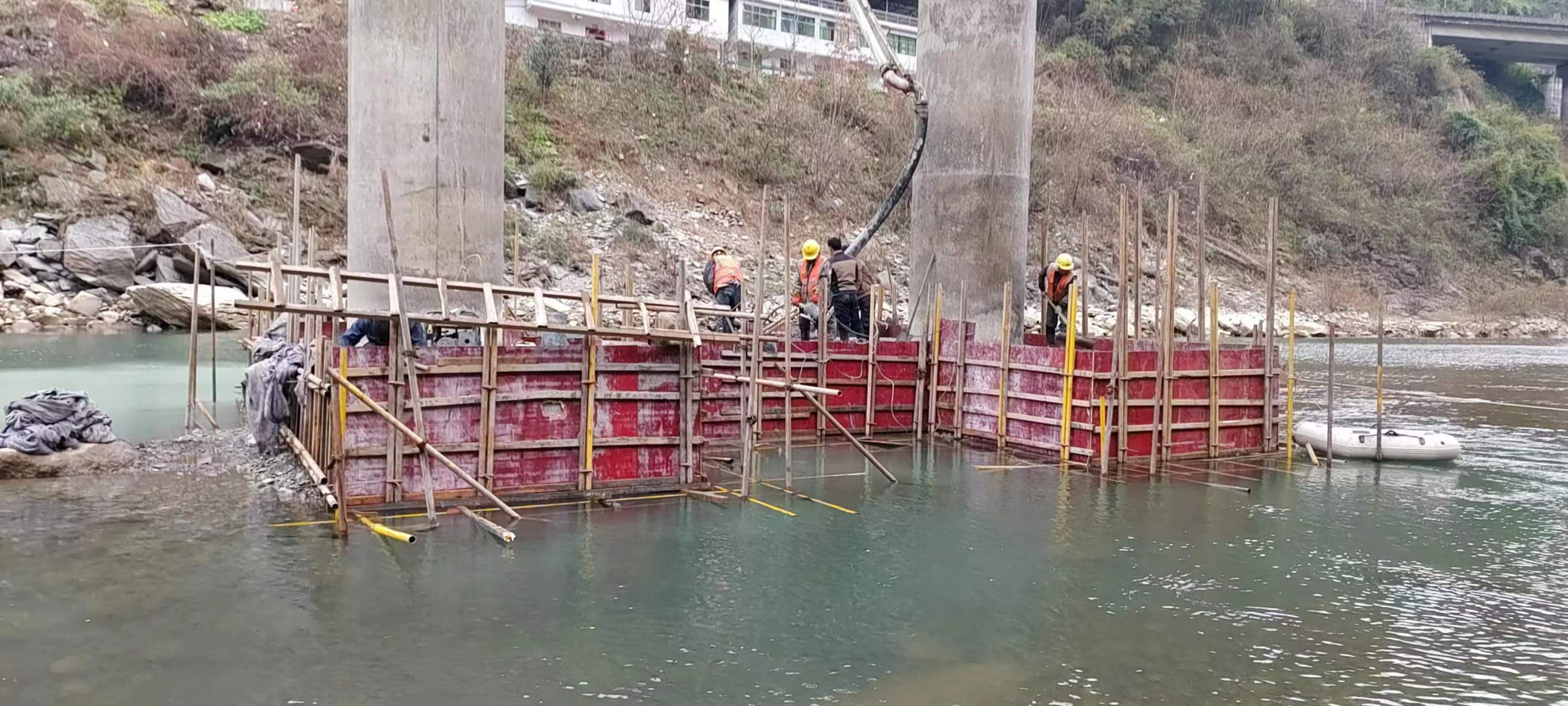 怀化水利工程施工中堤坝渗漏原因以及防渗加固技术